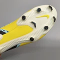 Kép 4/7 - NIKE PHANTOM GT2 ACADEMY FG stoplis focicipő