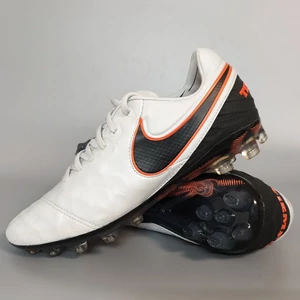 NIKE TIEMPO LEGEND VI AG-R