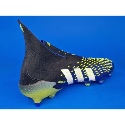 ADIDAS PREDATOR FREAK + SG fekete kék focicipő FY0752 oldalnézet 3