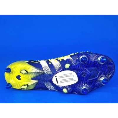 ADIDAS PREDATOR FREAK + SG fekete kék focicipő FY0752 talp
