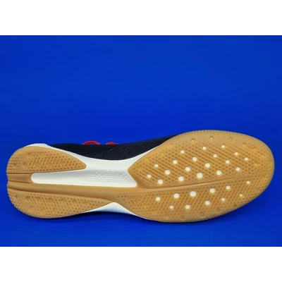 ADIDAS X 18.3 IN teremcipő BB9391 talp