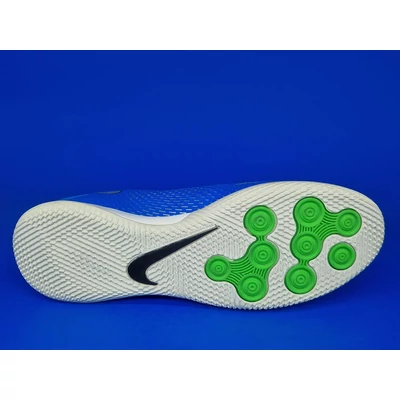 NIKE PHANTOM GT ACADEMY IC kék CK8467-400 talp