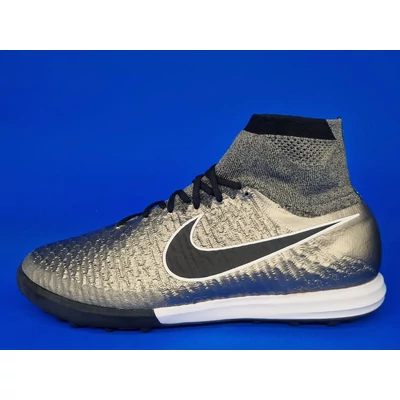 NIKE MAGISTA X PROXIMO DF TF műfüves focicipő 718359-010 oldalnézet 1