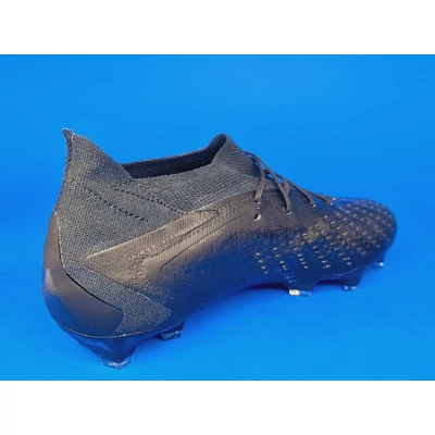 adidas Predator Accuracy.1 FG fekete focicipő GW4571 oldalnézet 2