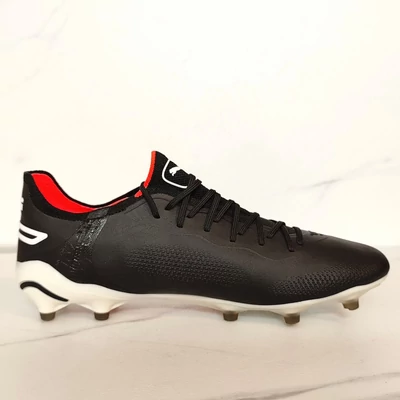 PUMA KING ULTIMATE FG stoplis focicipő 