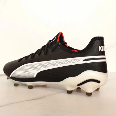 PUMA KING ULTIMATE FG stoplis focicipő 
