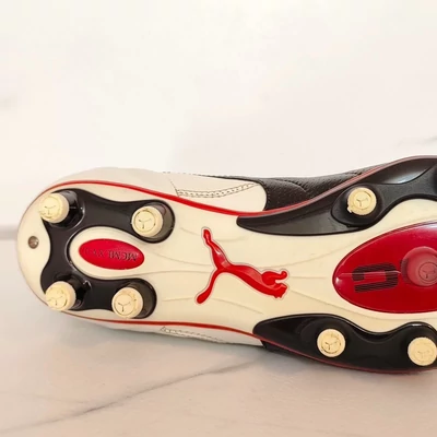 Puma King XL I FG stoplis focicipő (használt)