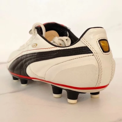 Puma King XL I FG stoplis focicipő (használt)