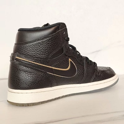 Nike Air Jordan 1 Retro High City of Flight utcai cipő (használt)