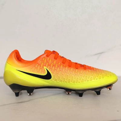 NIKE MAGISTA OPUS SG-PRO ACC éles focicipő (próbatermék)