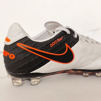 NIKE TIEMPO LEGEND VI AG-R műfüves focicipő