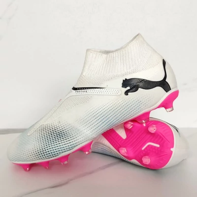 PUMA FUTURE 7 MATCH+ LL FG stoplis focicipő 107711-01