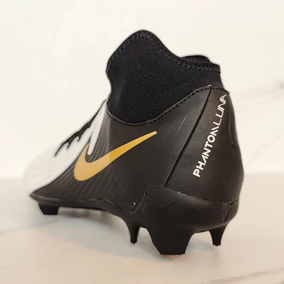 Nike Phantom LUNA II Academy FG stoplis focicipő 