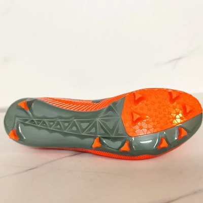 NEW BALANCE FURON 2.0 FG stoplis focicipő
