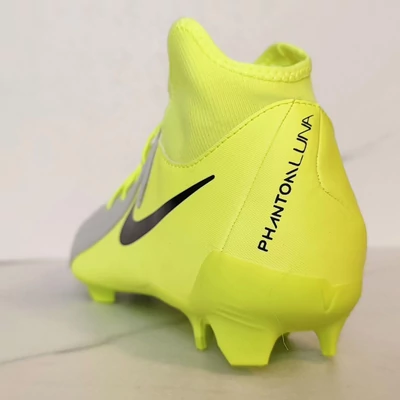 Nike Phantom Luna II Academy FG Futballcipő