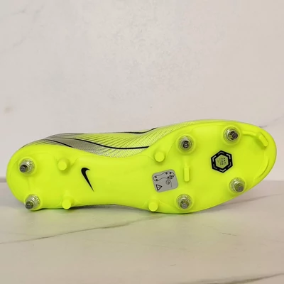 Nike ZOOM VAPOR 16 ACAD SG-PRO AC Futballcipő