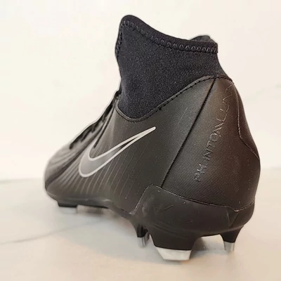 Nike Phantom LUNA II Academy FG futballcipő