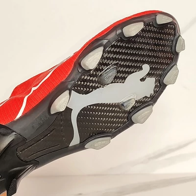 PUMA V1.06 FG stoplis focicipő
