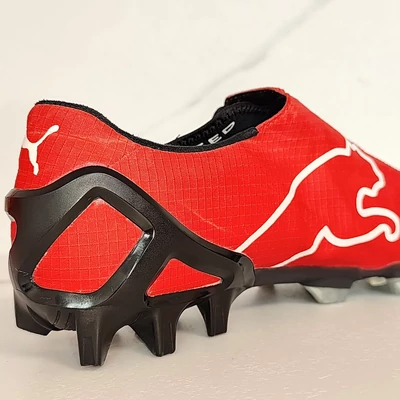 PUMA V1.06 FG stoplis focicipő