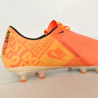 NIKE PHANTOM VENOM PRO AG-PRO focicipő