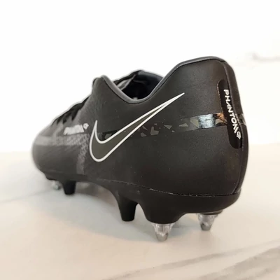 Nike Phantom GT2 Academy SG-Pro AC éles focicipő