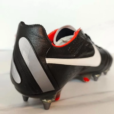 NIKE TIEMPO LEGEND IV SG-PRO éles focicipő