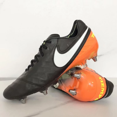NIKE TIEMPO LEGEND VI SG-PRO éles focicipő 819680-018