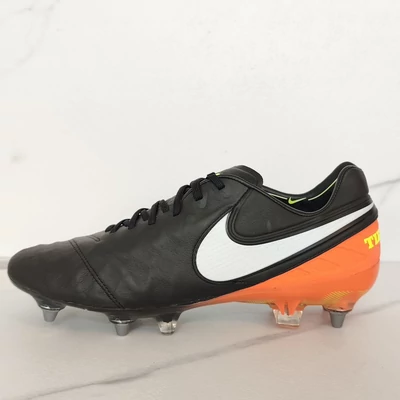 NIKE TIEMPO LEGEND VI SG-PRO éles focicipő