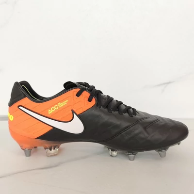 NIKE TIEMPO LEGEND VI SG-PRO éles focicipő