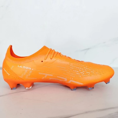 PUMA ULTRA ULTIMATE FG stoplis focicipő 