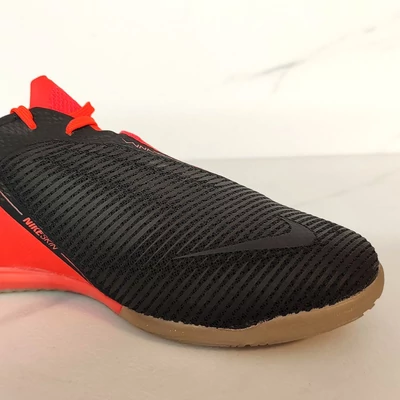 NIKE ZOOM PHANTOM VENOM PRO IC teremcipő