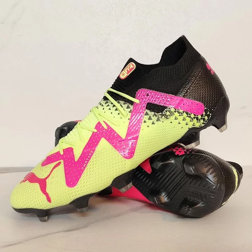 PUMA FUTURE ULTIMATE TRICKS FG stoplis focicipő 107325-01