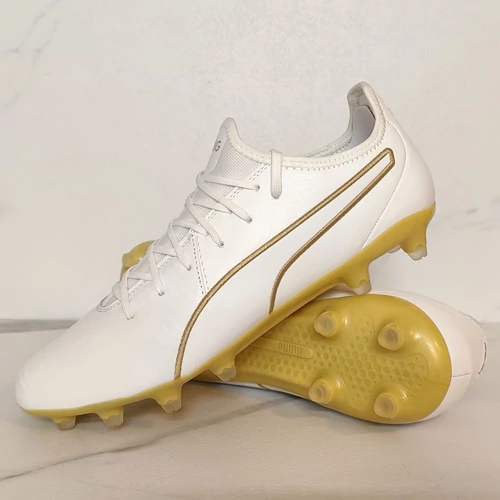 PUMA KING PRO FG stoplis focicipő 105608-09