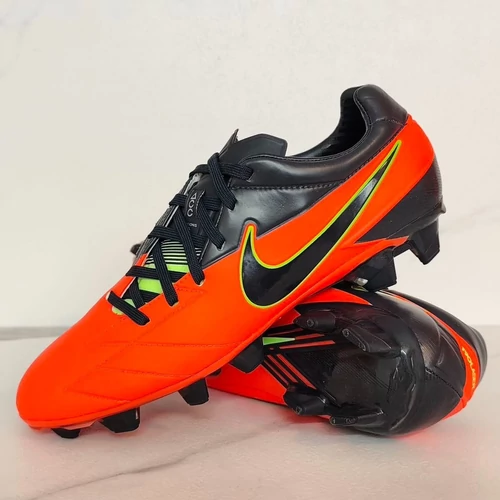 NIKE TOTAL 90 LASER IV FG ACC stoplis focicipő