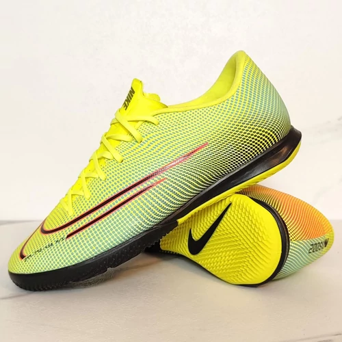 NIKE MERCURIAL VAPOR 13 ACADEMY MDS IC teremcipő CJ1300-703