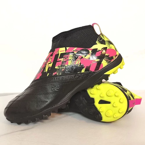 ADIDAS GLITCH TF műfüves focicipő 