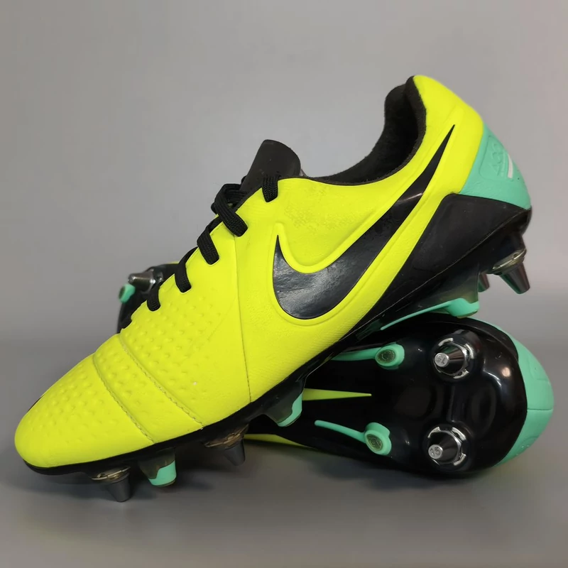 NIKE CTR360 MAESTRI III SG-PRO éles focicipő (használt)
