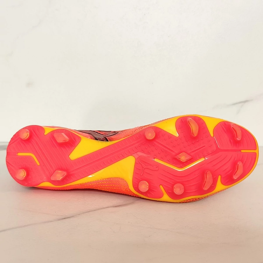 Puma FUTURE 7 MATCH+ LL FG stoplis focicipő 