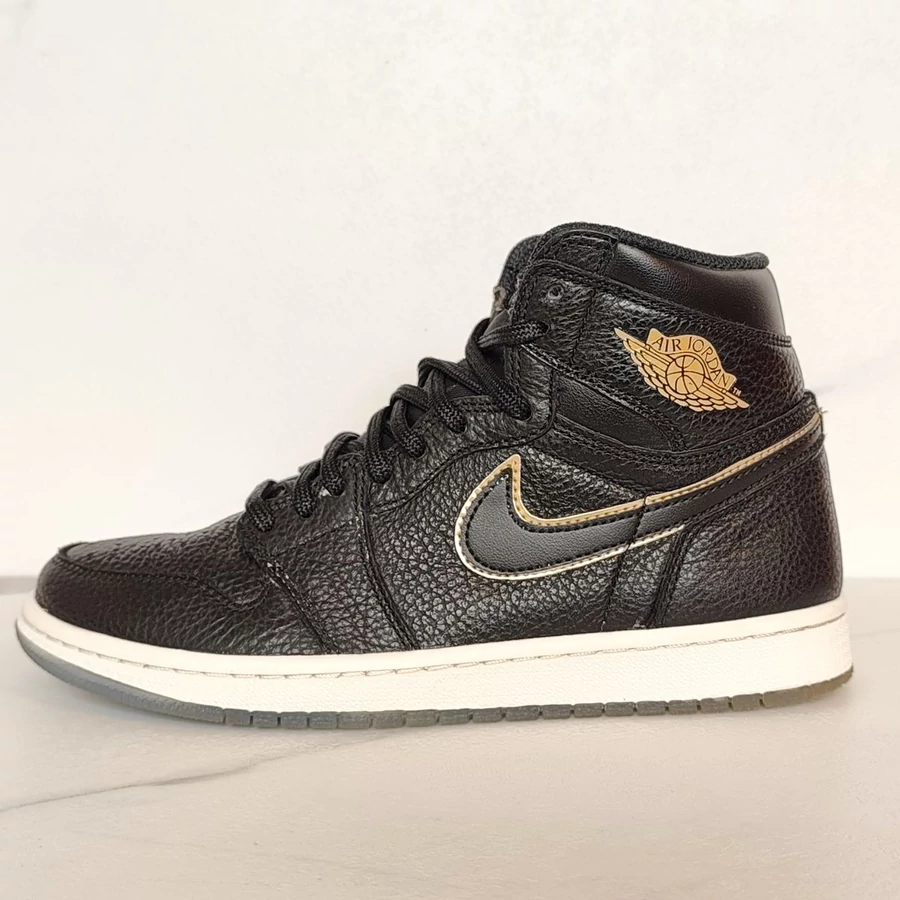 Nike Air Jordan 1 Retro High City of Flight utcai cipő (használt)