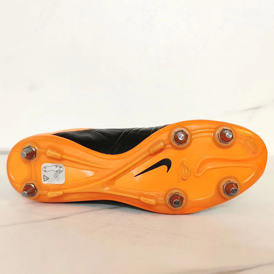 NIKE HYPERVENOM PHANTOM II LTHR DF SG-PRO éles focicipő