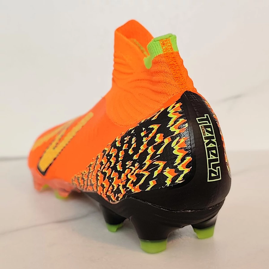 NEW BALANCE TEKELA V4 PRO FG stoplis focicipő