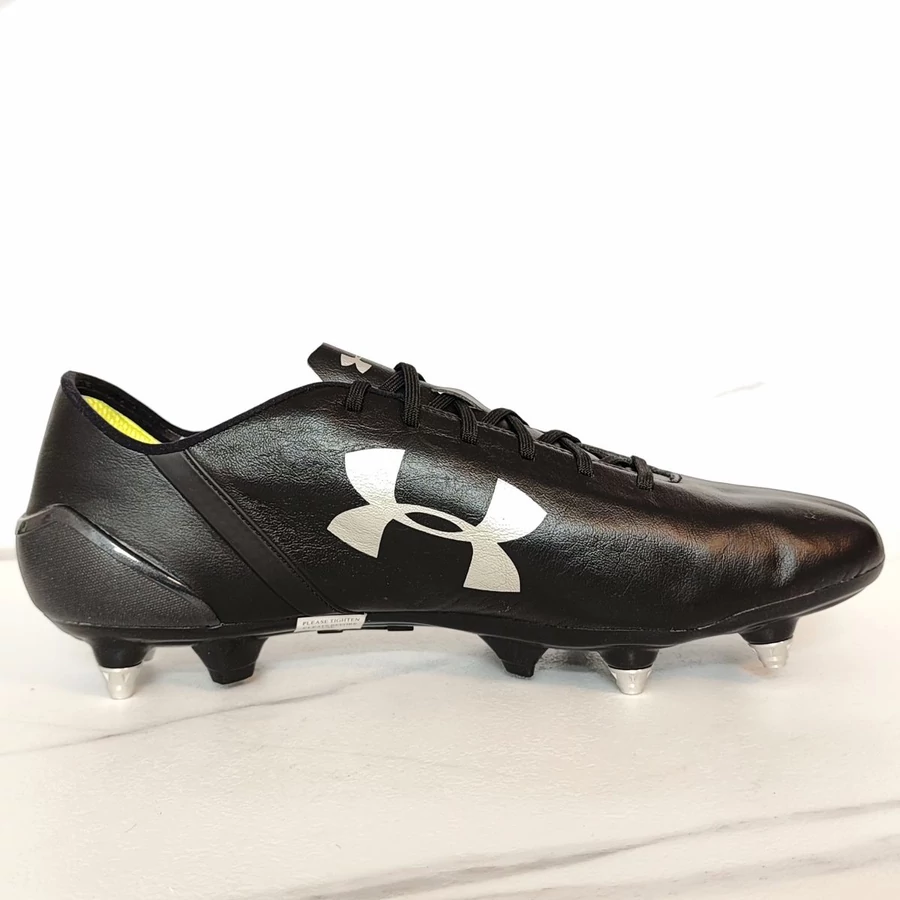 UNDER ARMOUR SPEEDFORM SG éles focicipő