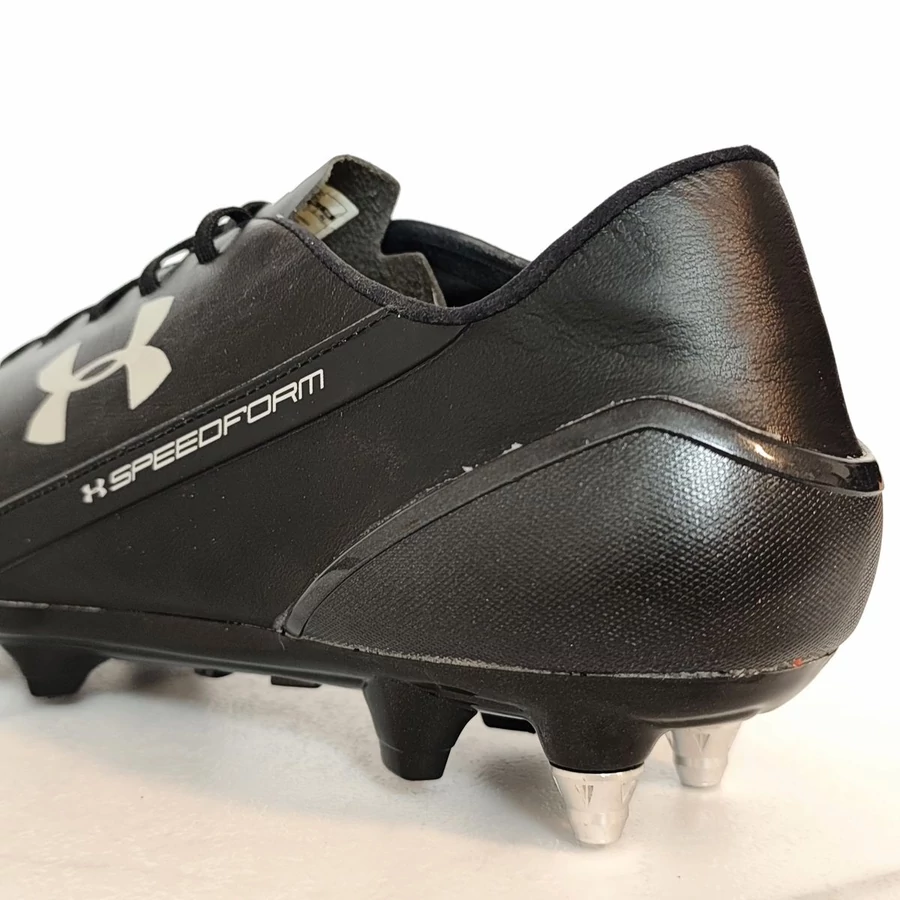 UNDER ARMOUR SPEEDFORM SG éles focicipő