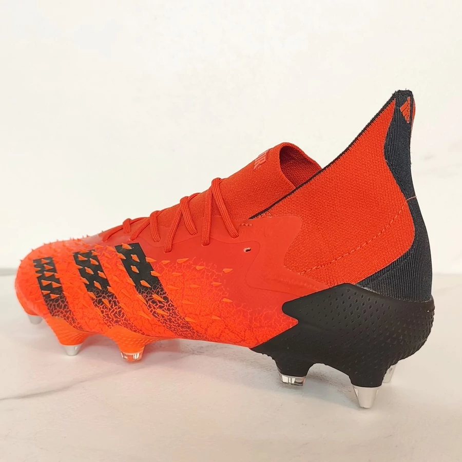 ADIDAS PREDATOR FREAK.1 SG éles focicipő