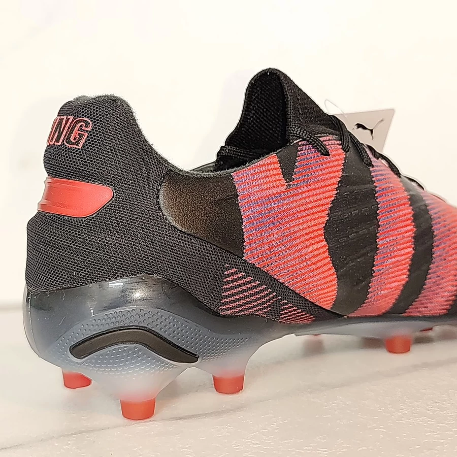 Puma King Ultimate Launch Edition FG stoplis focicipő