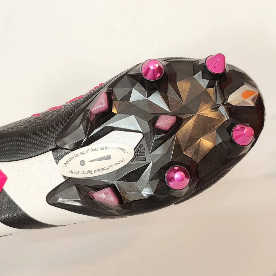 ADIDAS PREDATOR ACCURACY .1 LOW SG futballcipő