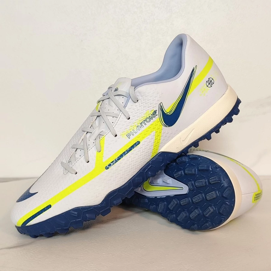 NIKE PHANTOM GT2 ACADEMY TF műfüves focicipő DC0803-054