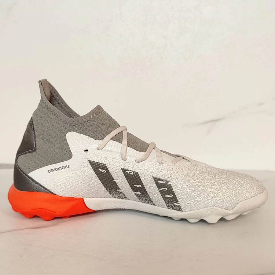 ADIDAS PREDATOR FREAK .3 TF műfüves focicipő
