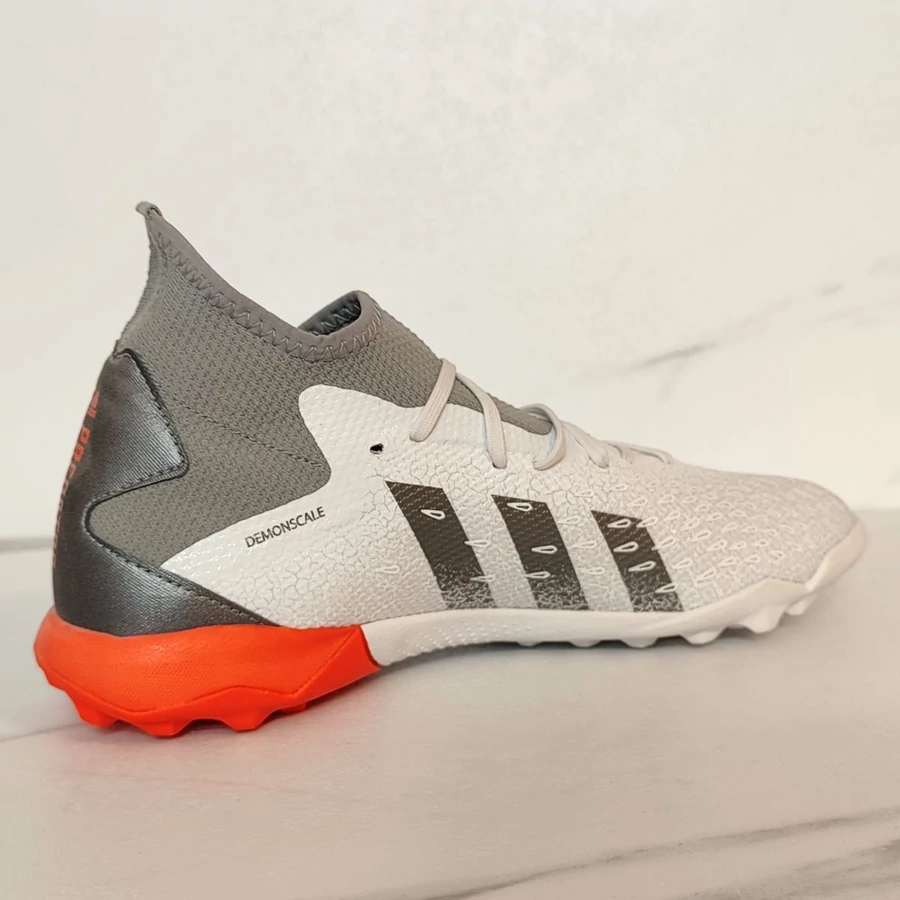 ADIDAS PREDATOR FREAK .3 TF műfüves focicipő