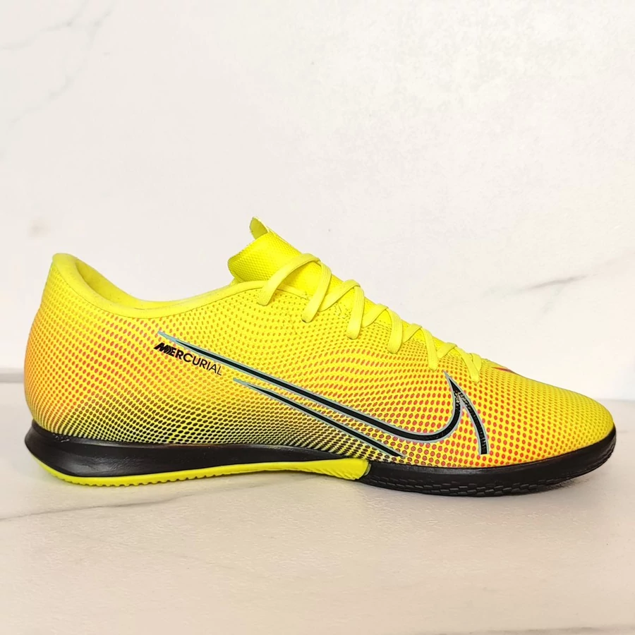 NIKE MERCURIAL VAPOR 13 ACADEMY MDS IC teremcipő